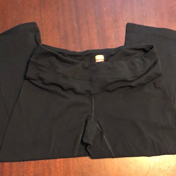 Lucy Power Workout Crop Leggings - Picture 2 of 4